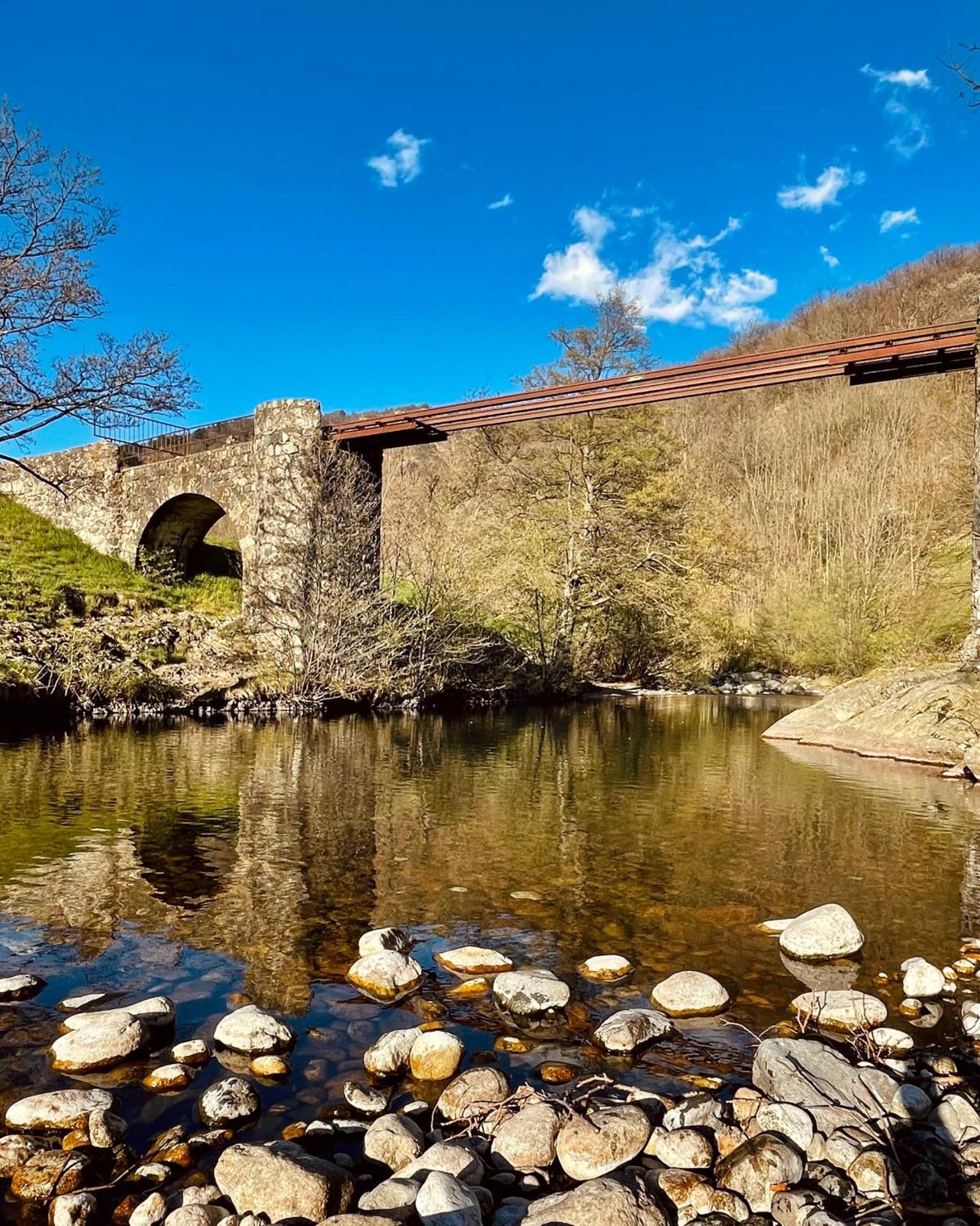 Gite De La Cigale Burzet Exteriör bild